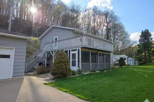 4811 Lynn Hollow Ln, Potosi,  53820 - Photo 2