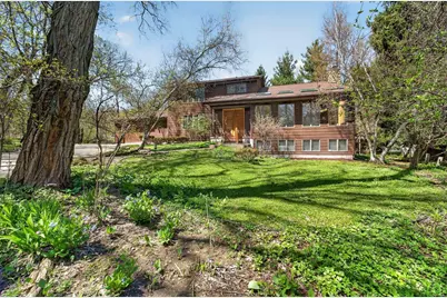 5 Wood Crest Court, Madison, WI 53705 - Photo 2