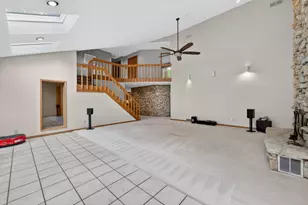5 Wood Crest Ct, Madison, WI 53705 - Photo 2