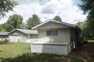 W1002 Laurie Ln, Montello, WI 53949 - Photo 24