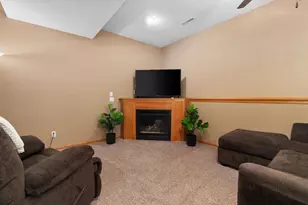 556 Ronald Lee Cir, Rio, WI 53960 - Photo 20