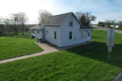 126 Bunker Hill Street, Potosi,  53820 - Photo 2