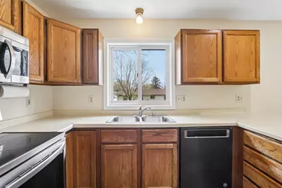 304 Hartford Cove, Waunakee, WI 53597 - Photo 10