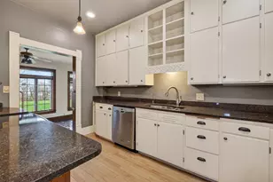1004 Main St, Stoughton, WI 53589 - Photo 14