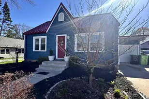 210 Academy St, Fox Lake, WI 53933 - Photo 4