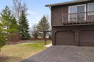 2626 Crosscreek Dr, Sheboygan, WI 53081 - Photo 2