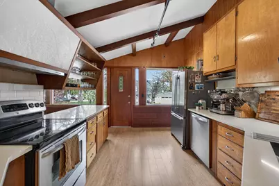 25 Shepard Terrace, Madison, WI 53705 - Photo 8