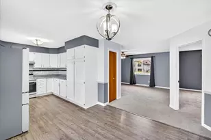 618 Robin Dr, Sun Prairie, WI 53590 - Photo 10