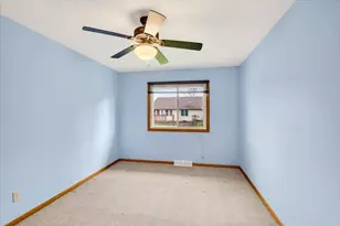 618 Robin Dr, Sun Prairie, WI 53590 - Photo 30