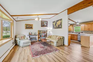 4614 Hamlet Pl, Madison, WI 53714 - Photo 8