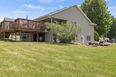 13072 W Woodworth Drive, Janesville, WI 53536 - Photo 4