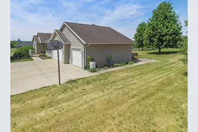 13072 W Woodworth Drive, Janesville, WI 53536 - Photo 14