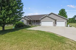 13072 W Woodworth Dr, Janesville, WI 53536 - Photo 1
