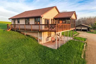 E5390 Parker Dr, Viroqua, WI 54665 - Photo 4