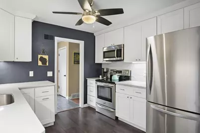 2825 Regent Street, Madison, WI 53705 - Photo 2
