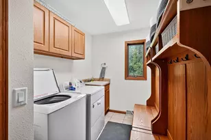 705 Stonefield Way, Mount Horeb, WI 53572 - Photo 38