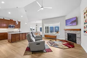 1115 Prairie View Dr, Waunakee, WI 53597 - Photo 4