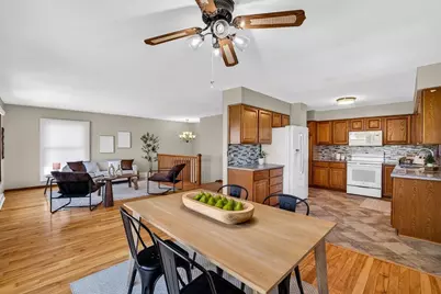 5755 Pembroke Drive, Fitchburg, WI 53711 - Photo 12