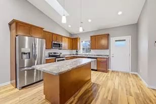 496 River Rd, Columbus, WI 53925 - Photo 8