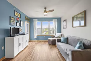 107 Sutherland Ct, Madison, WI 53704 - Photo 1
