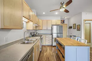 107 Sutherland Ct, Madison, WI 53704 - Photo 2