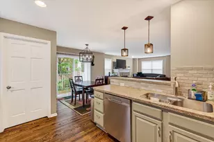 719 Cricket Ln, Madison, WI 53562 - Photo 14