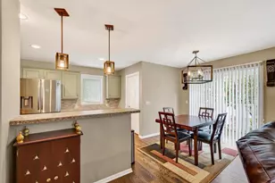 719 Cricket Ln, Madison, WI 53562 - Photo 10