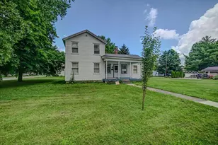 247 Monroe St, Spring Green, WI 53588 - Photo 4