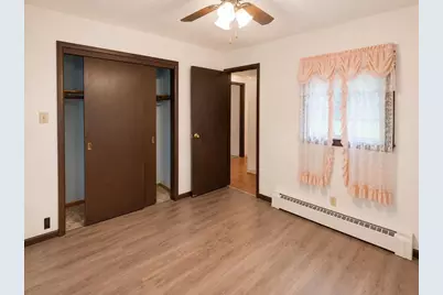 421 W Calhoun Street, Cuba City,  53807 - Photo 20
