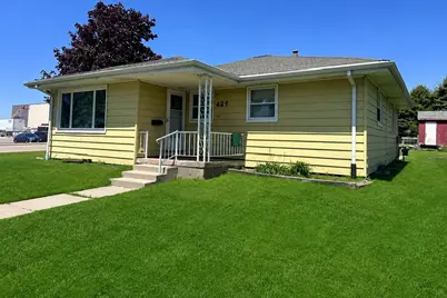 421 W Calhoun Street, Cuba City,  53807 - Photo 2