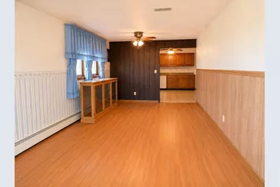 421 W Calhoun Street, Cuba City,  53807 - Photo 14