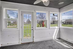 2012 Cherokee Dr, Prairie Du Sac, WI 53578 - Photo 10