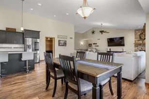 2012 Cherokee Dr, Prairie Du Sac, WI 53578 - Photo 16