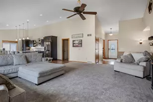 2012 Cherokee Dr, Prairie Du Sac, WI 53578 - Photo 18