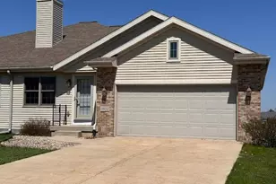 1802 Fjord Pass, Mount Horeb, WI 53572 - Photo 2