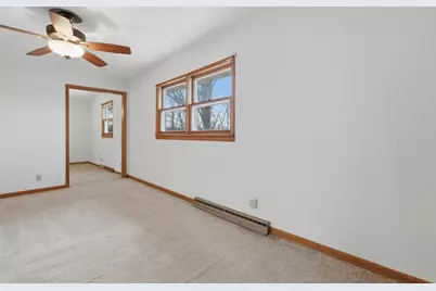 325 Chicago Street, Stoughton, WI 53589 - Photo 20