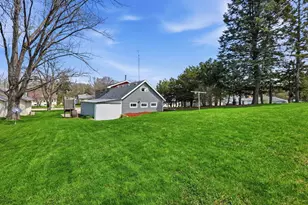 325 Chicago St, Stoughton, WI 53589 - Photo 32
