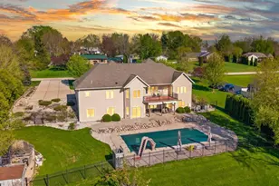N1657 Carlin Rd, Fort Atkinson, WI 53538 - Photo 2
