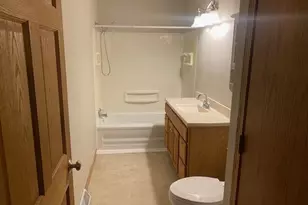 2950 Iris Dr, Beloit, WI 53511 - Photo 8