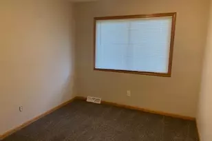 2950 Iris Dr, Beloit, WI 53511 - Photo 12