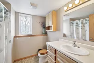1027 Melvin Ct, Madison, WI 53704 - Photo 18