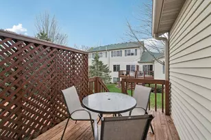 1027 Melvin Ct, Madison, WI 53704 - Photo 18