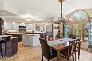5213 Comanche Way, Madison, WI 53704 - Photo 2