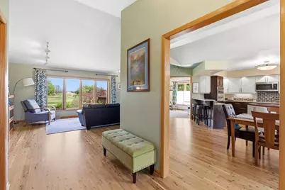 5213 Comanche Way, Madison, WI 53704 - Photo 10