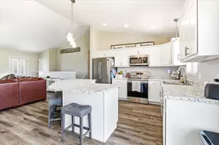 1421 21st St, Baraboo, WI 53913 - Photo 10