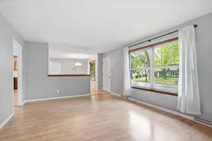 2402 Westbrook Ln, Madison, WI 53711 - Photo 10