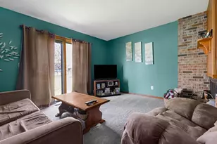 621 Holly Rd, Beloit, WI 53511 - Photo 8