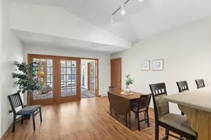 404 Henry Dr, Portage, WI 53901 - Photo 10