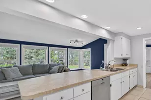 450 Charles Ln, Madison, WI 53711 - Photo 8