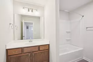 6683 Linnet Ln, Middleton, WI 53562 - Photo 8